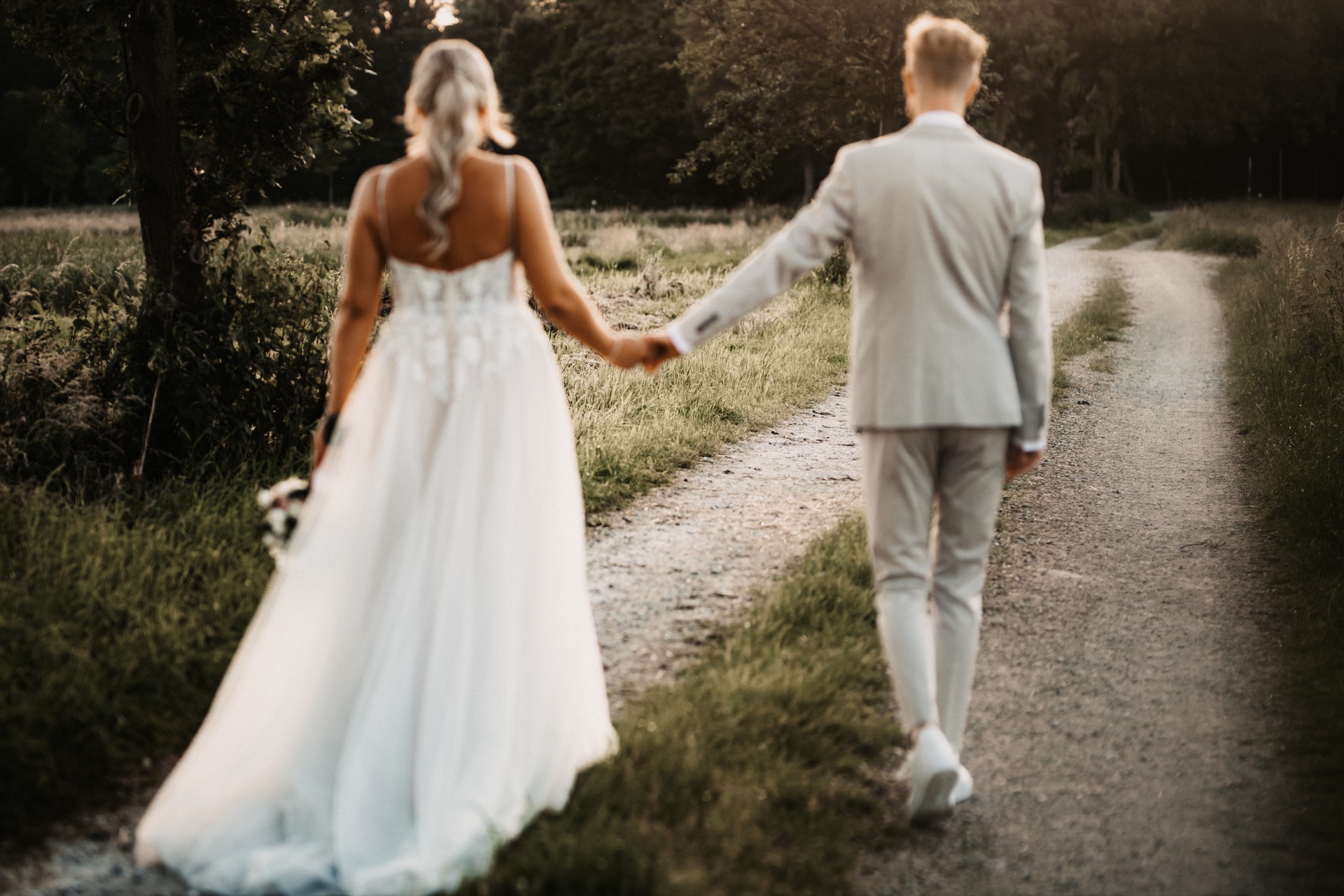 Melina & Noah – Hand in Hand